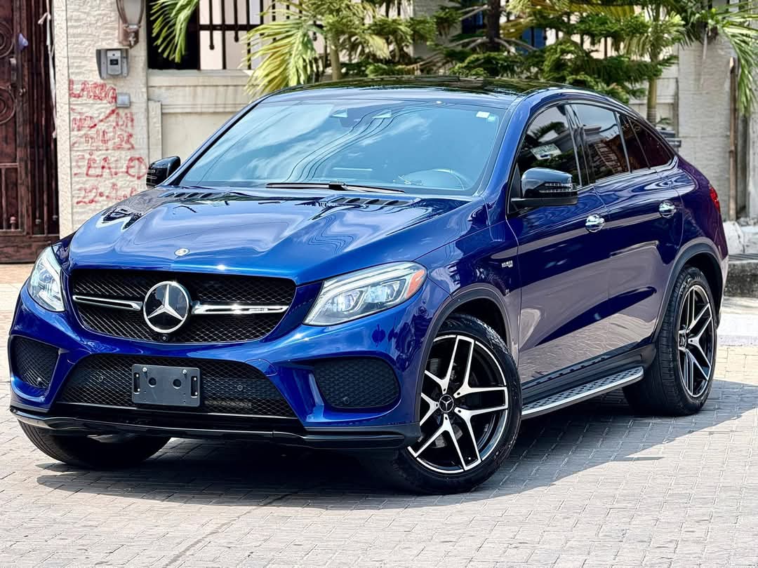 2019 Mercedes-Benz mercedes benz