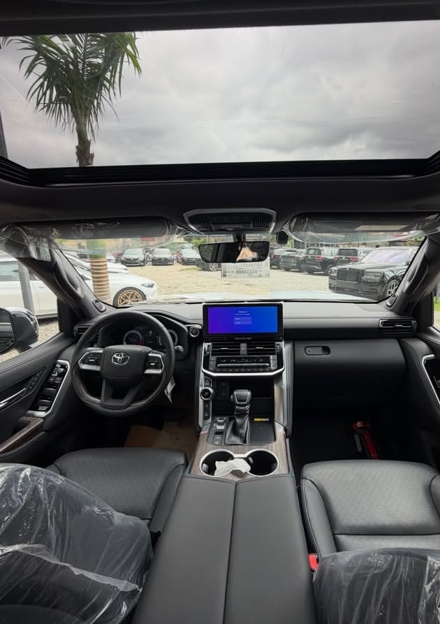 2020 Toyota land-cruiser