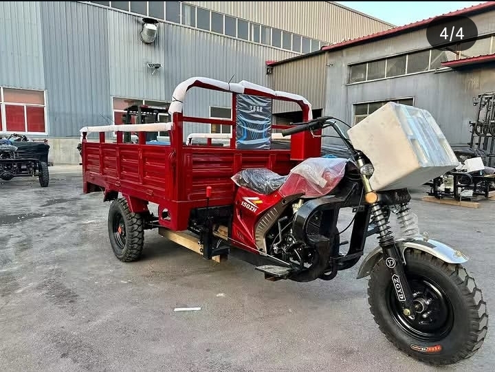 2020 Bajaj qute photo 4