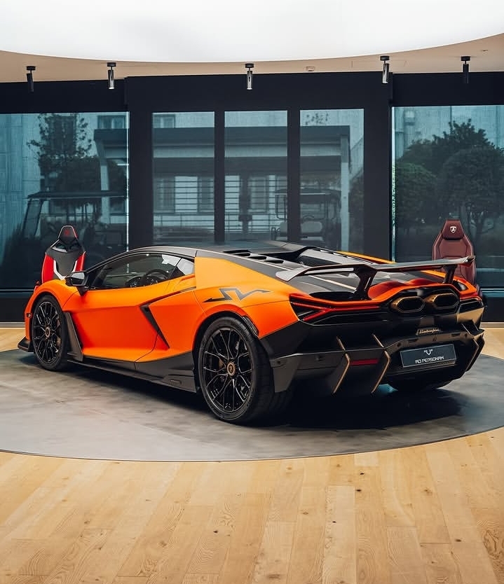 2026 Lamborghini aventador