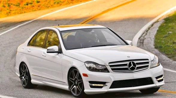 2021 Mercedes-Benz C300 photo 2
